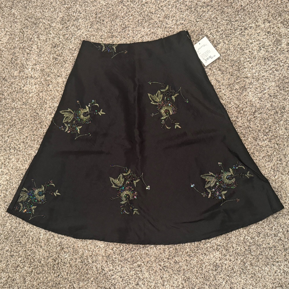 Chic Black Embroidered A-Line Skirt
